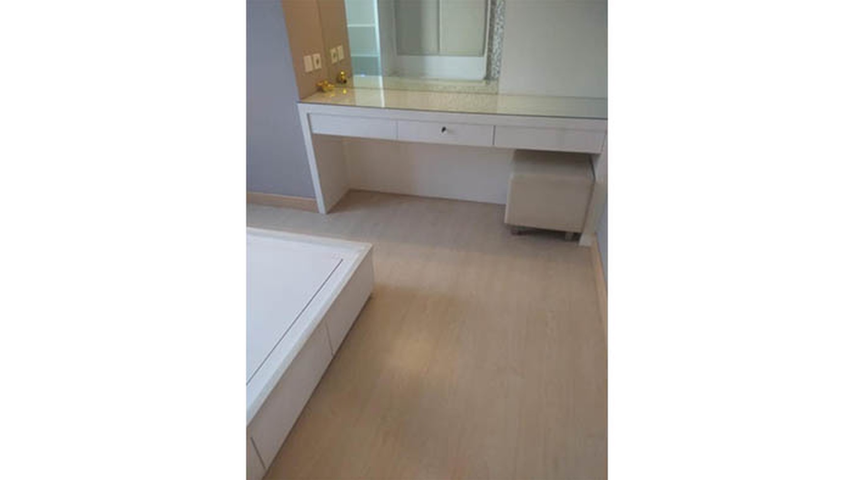 Apartemen MOI  French Walk Twr Lourdes, Kelapa Gading Luas 110m2