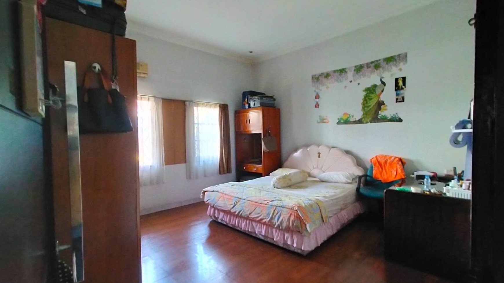 Rumah Asri Semi Furnished di Tengah Kota Bandung