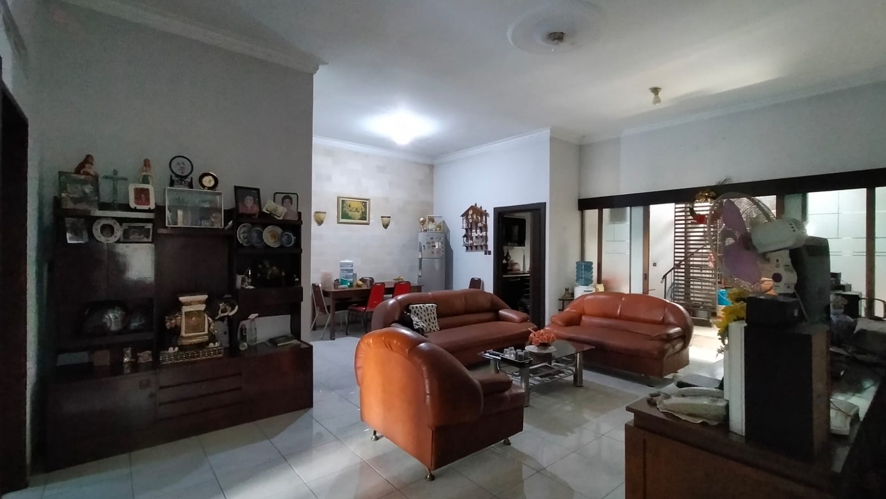 Rumah Asri Semi Furnished di Tengah Kota Bandung