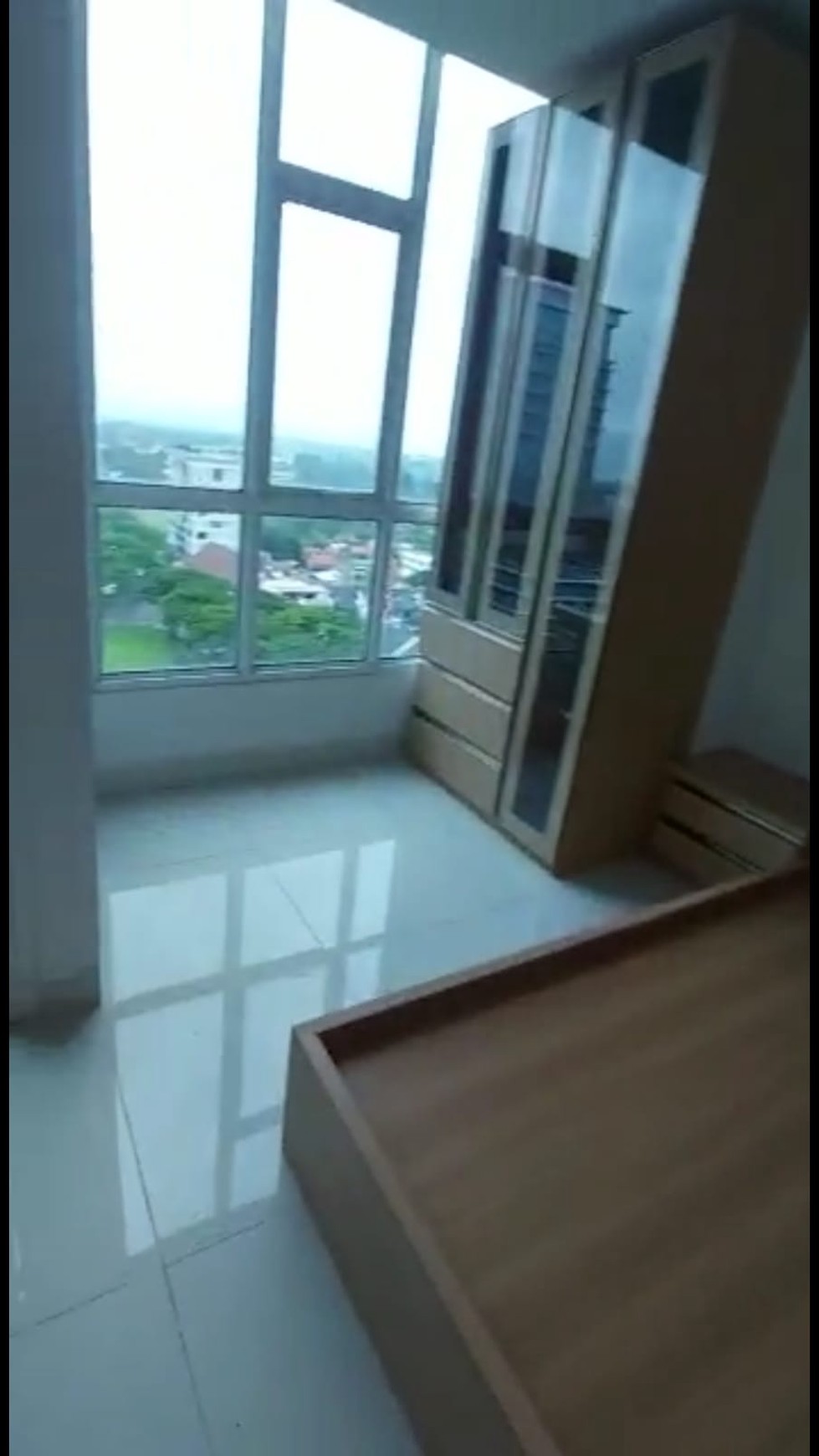 Apartemen Roseville, 1BR Furnished, Lokasi Strategis Pusat Kota BSD