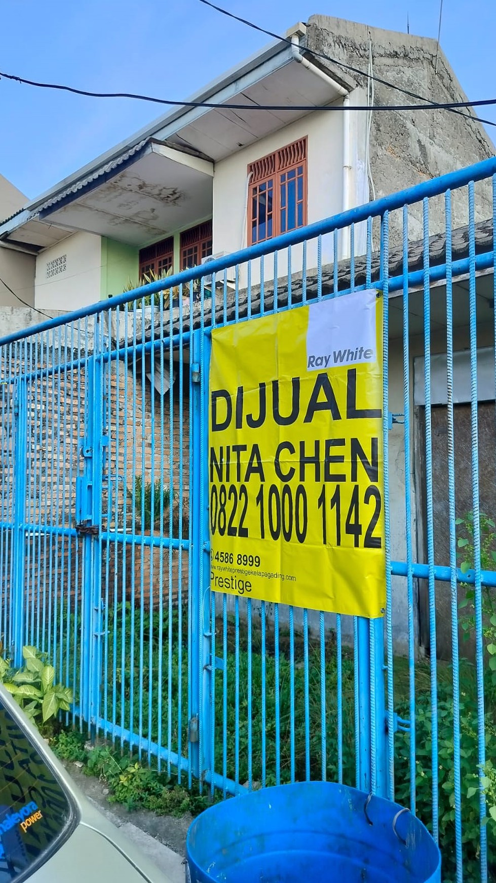 Rumah Tua di Perumahan Alam Indah Cipondoh Tangerang