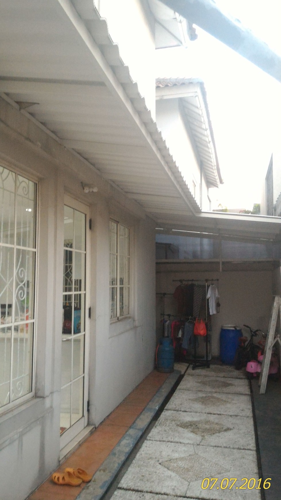 Dijual rumah siap huni 2 lantai,nyaman dan aman lingkungan sekitar