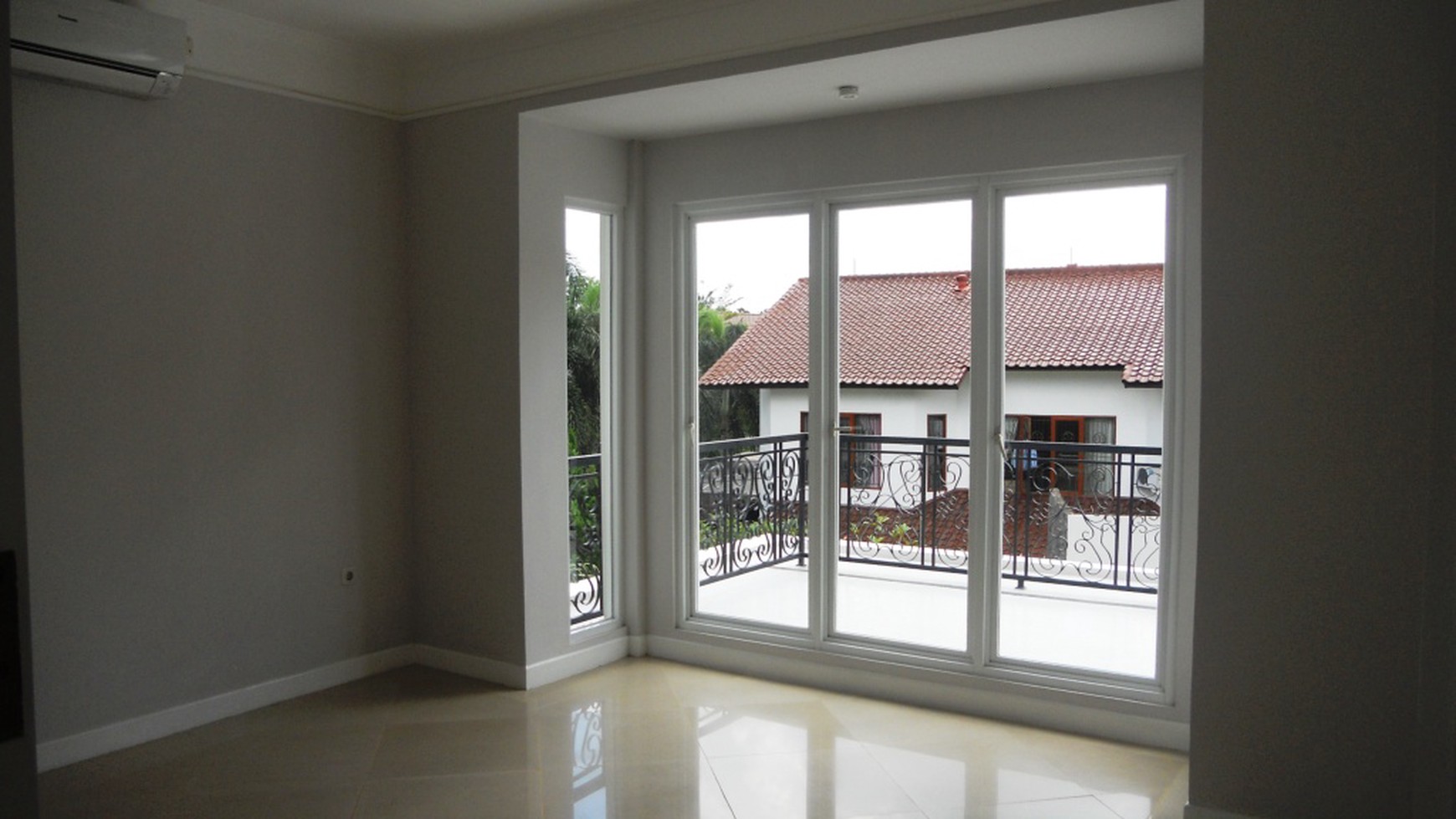 Good and Bright House in Kemang