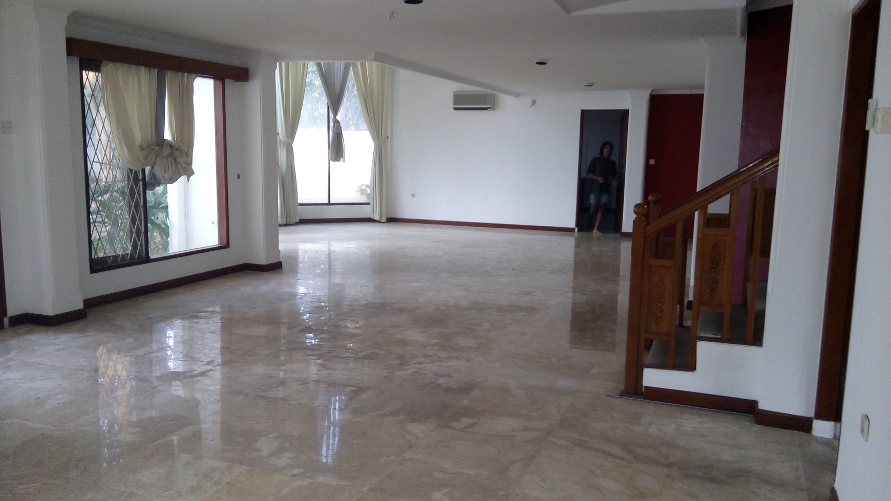 Nice town House with huge backyard in Kemang Timur