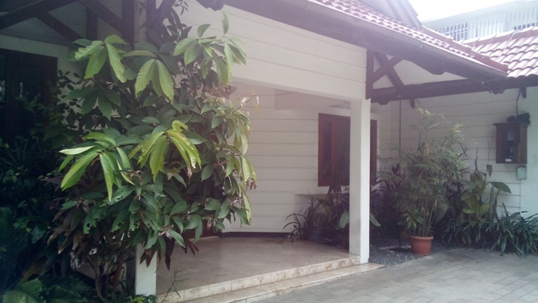 Homey And Lovely House In Pejaten