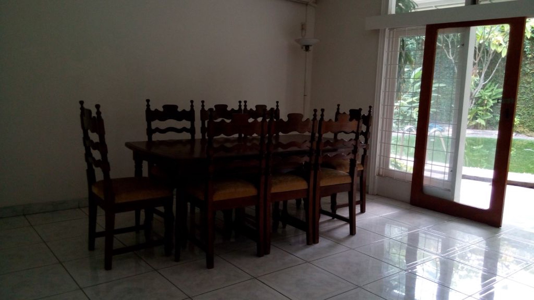 Classic House With Pool and Big Garden in Kemang " The Price Can Be Negotiable "