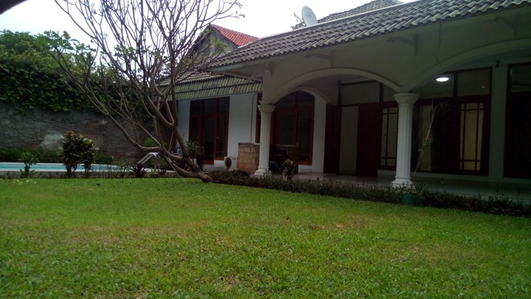 Beautiful House In Kemang For Expatriat and Others " The Price Can Be Negotiable "