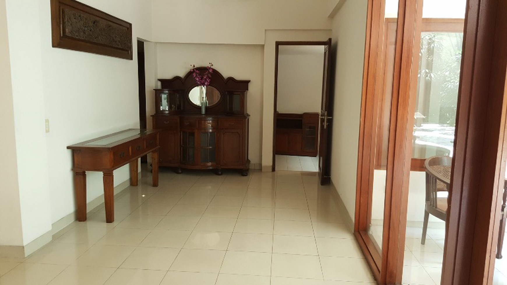 Comfortable And Beautiful House With Bali Style in Simprug Area