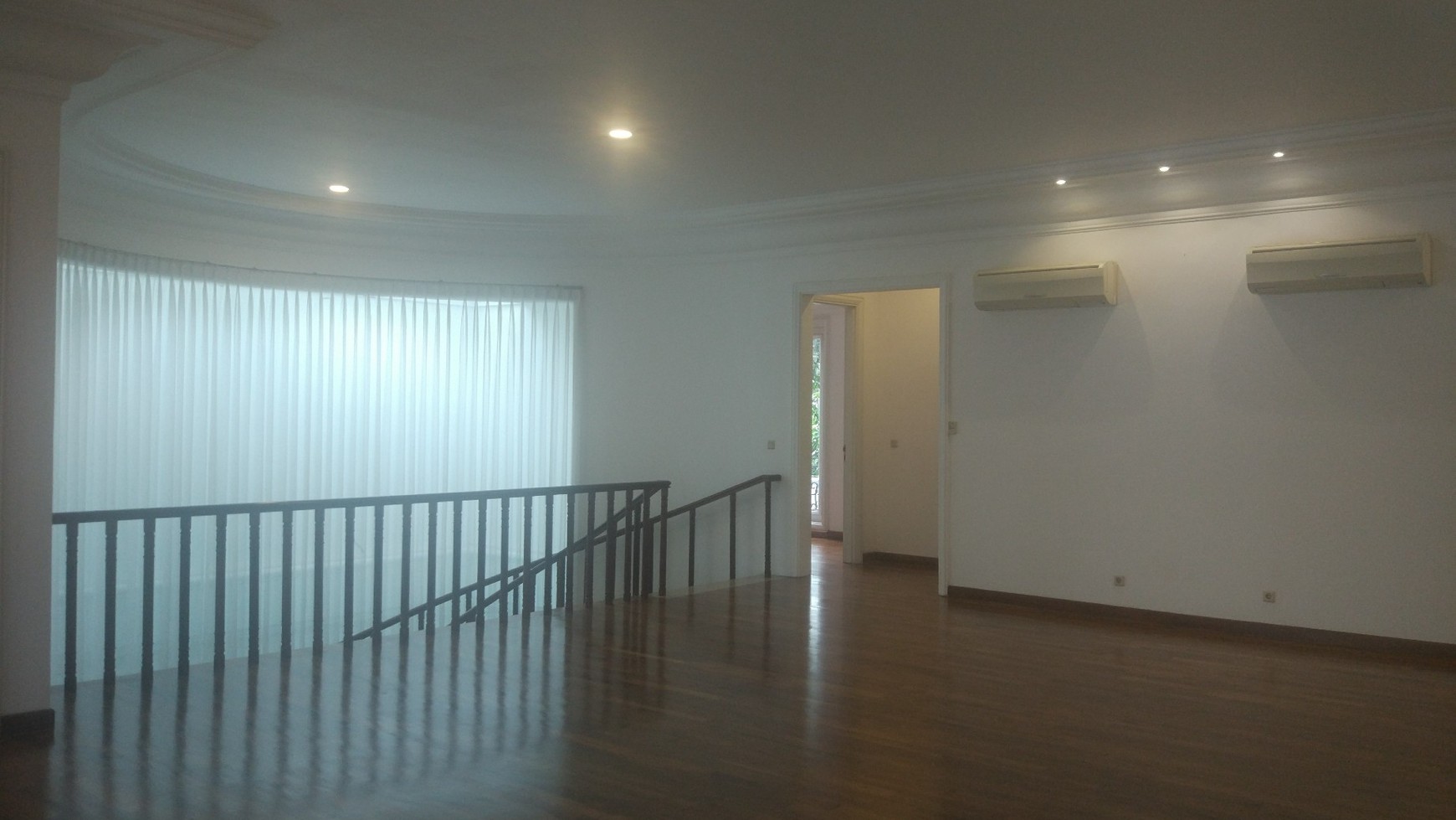 FOR RENT @MENTENG