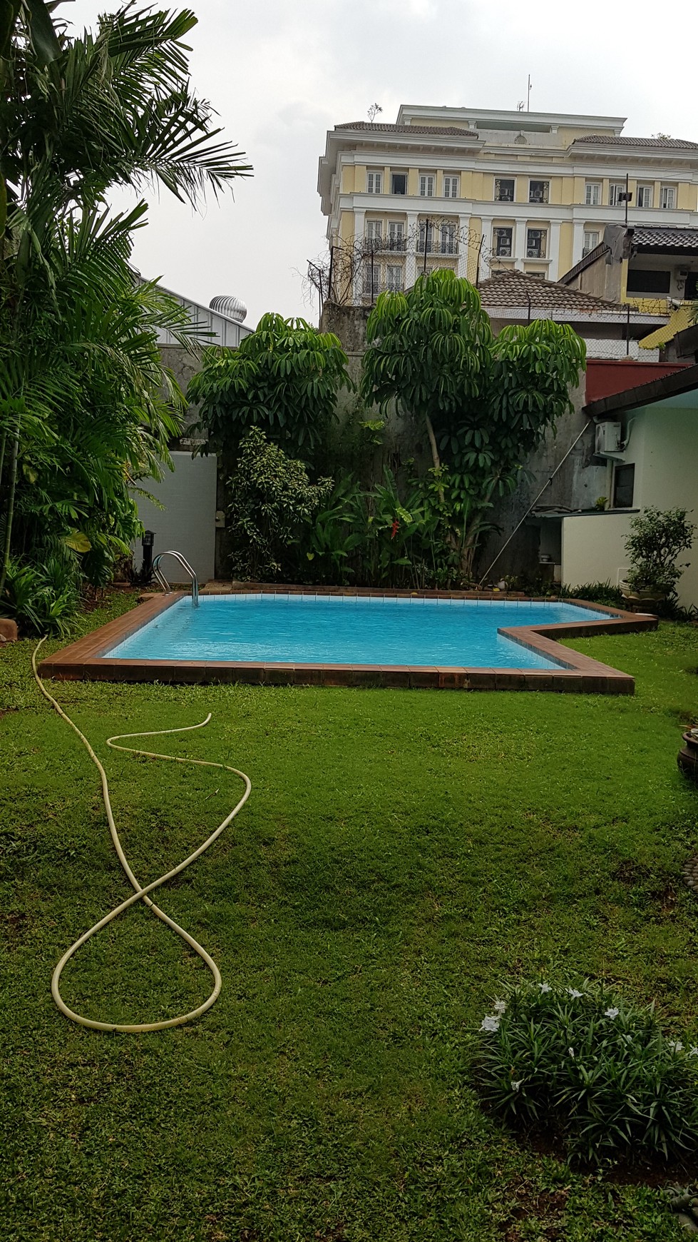 Nice and Cozy house in Menteng