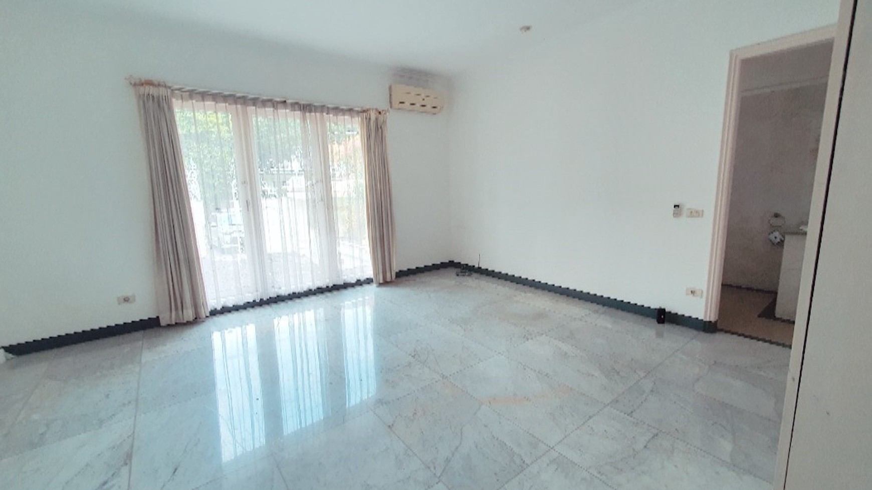 Cozy House in perfect area - SENOPATI