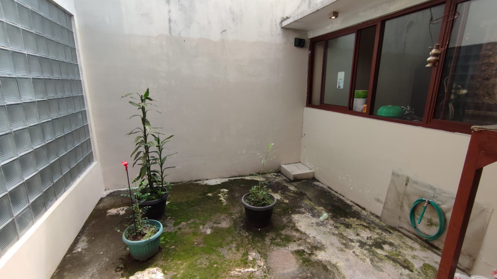 RUMAH CANTIK DI DEKAT KAMPUS, CATUR TUNGGAL, DEPOK, SLEMAN