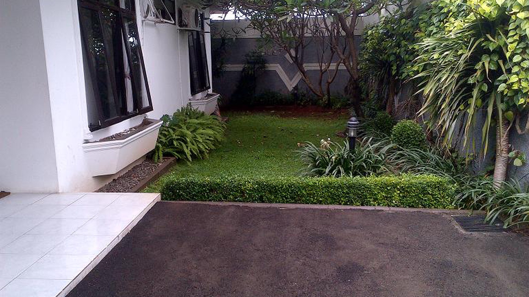 Good, Modern and Quite House in kemang