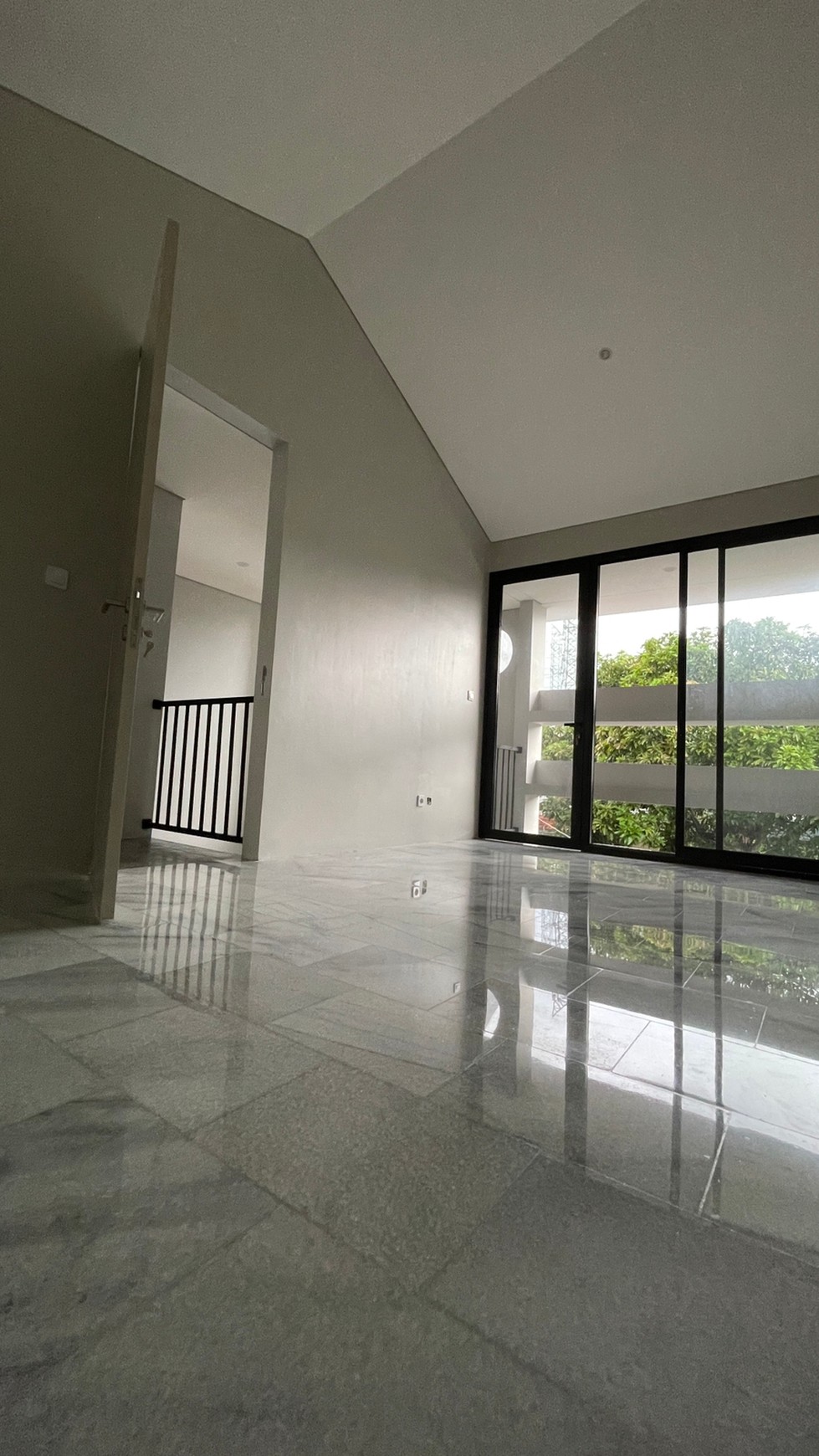 Rumah Brand New siap huni di Bintaro.