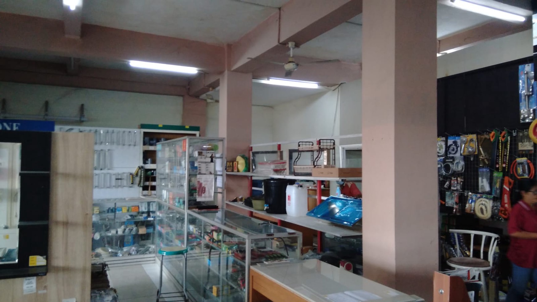 Dijual Ruko + Gudang Lokasi Strategis di Jalan Kabupaten 