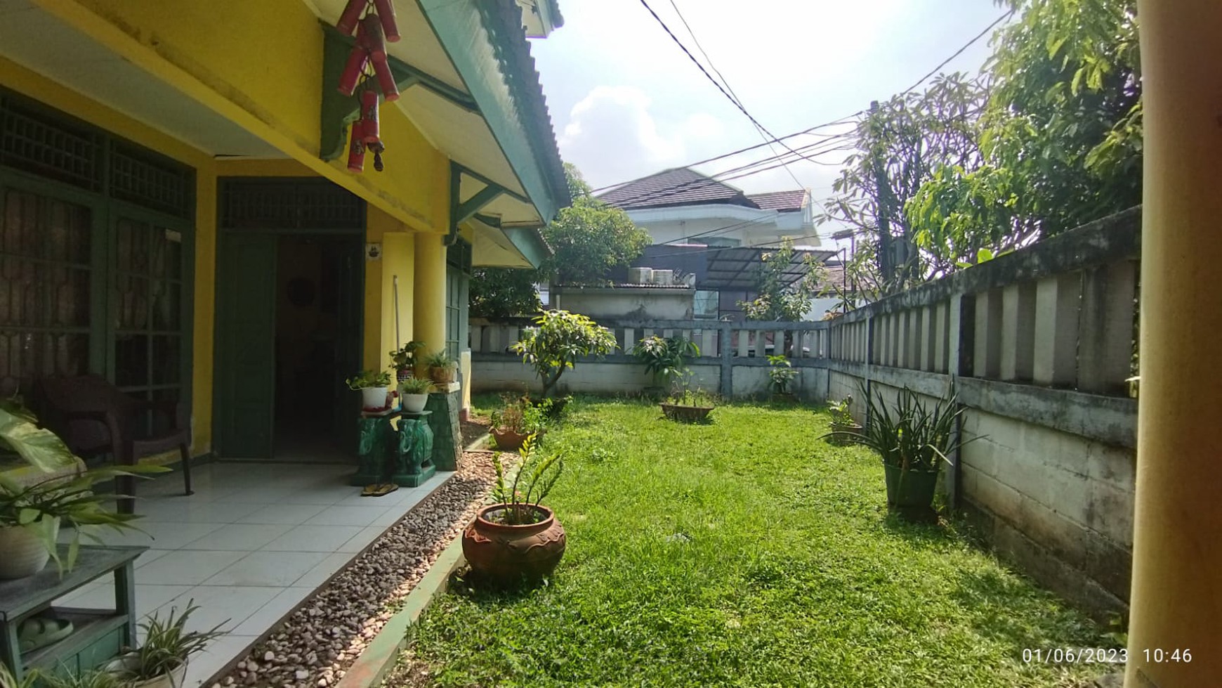 Rumah siap huni Asri, di Bintaro Sektor 9.