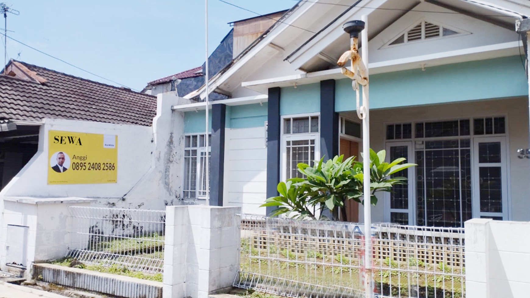 Rumah Minimalis di Margahayu Raya Barat lokasi strategis