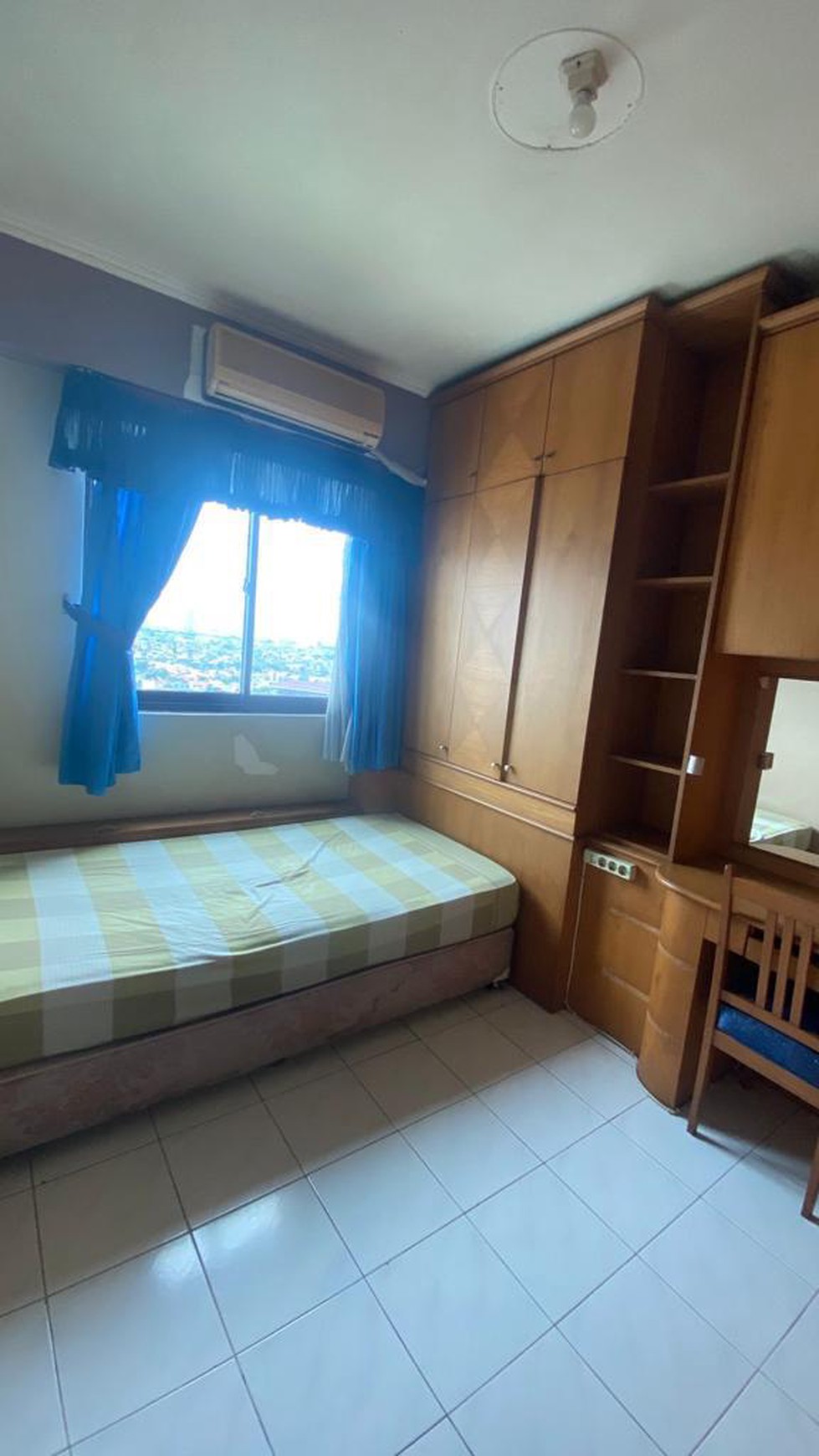 Dijual Apt Cempaka Mas Jakarta Pusat Luas 74 m2 tipe 2+1 kamar tidur semi furnish bisa KPA
