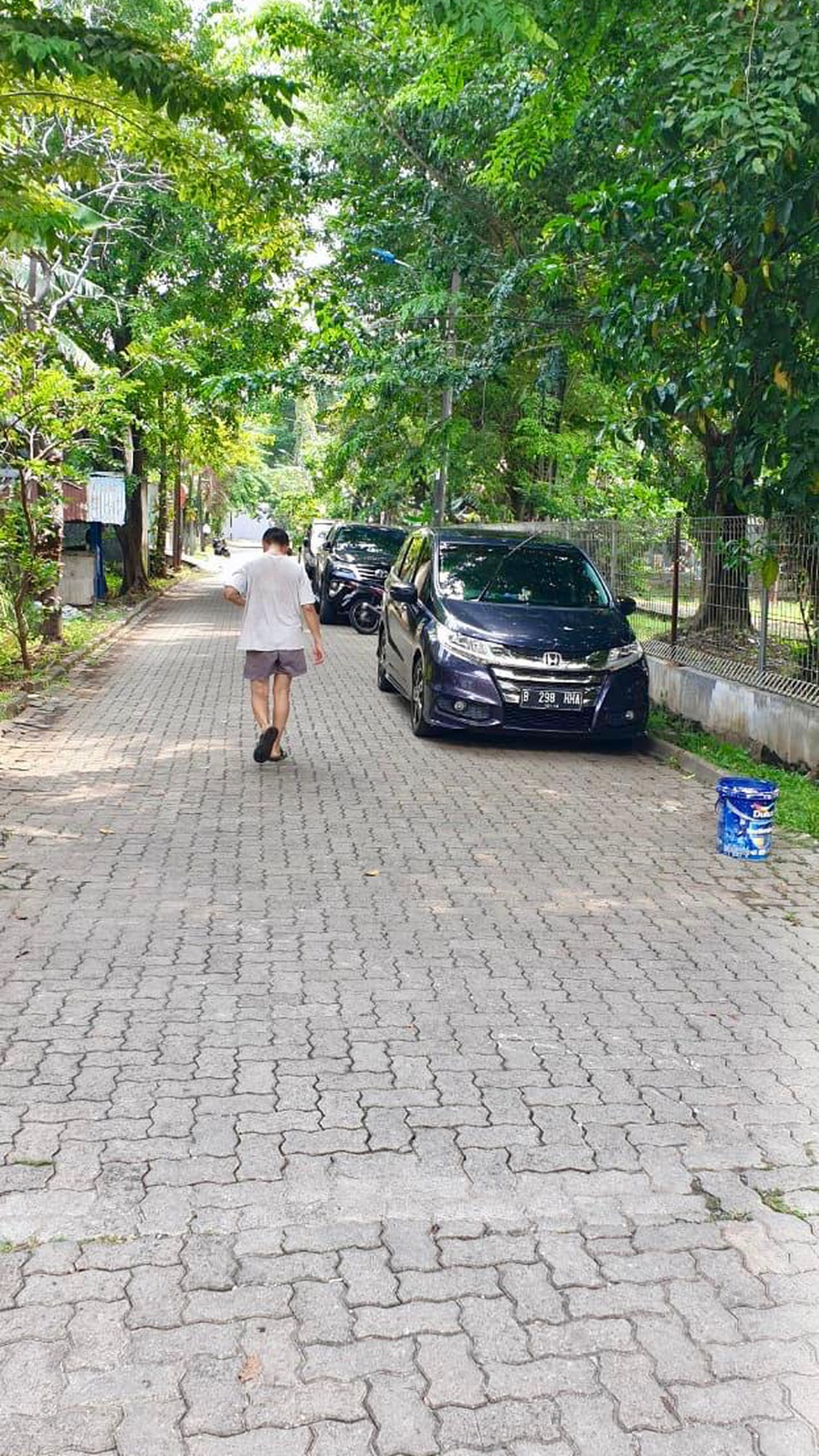 Rumah Sunter Danau Asri Luas 300m2 ada Kolam Renang