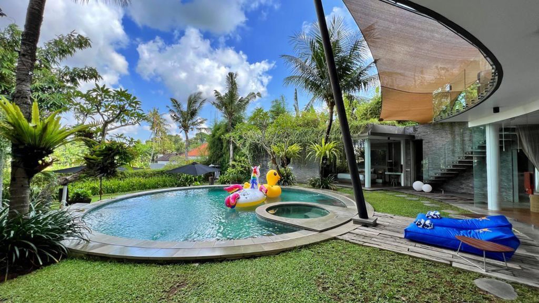 Villa Canggu Bali ada Kolam Renang