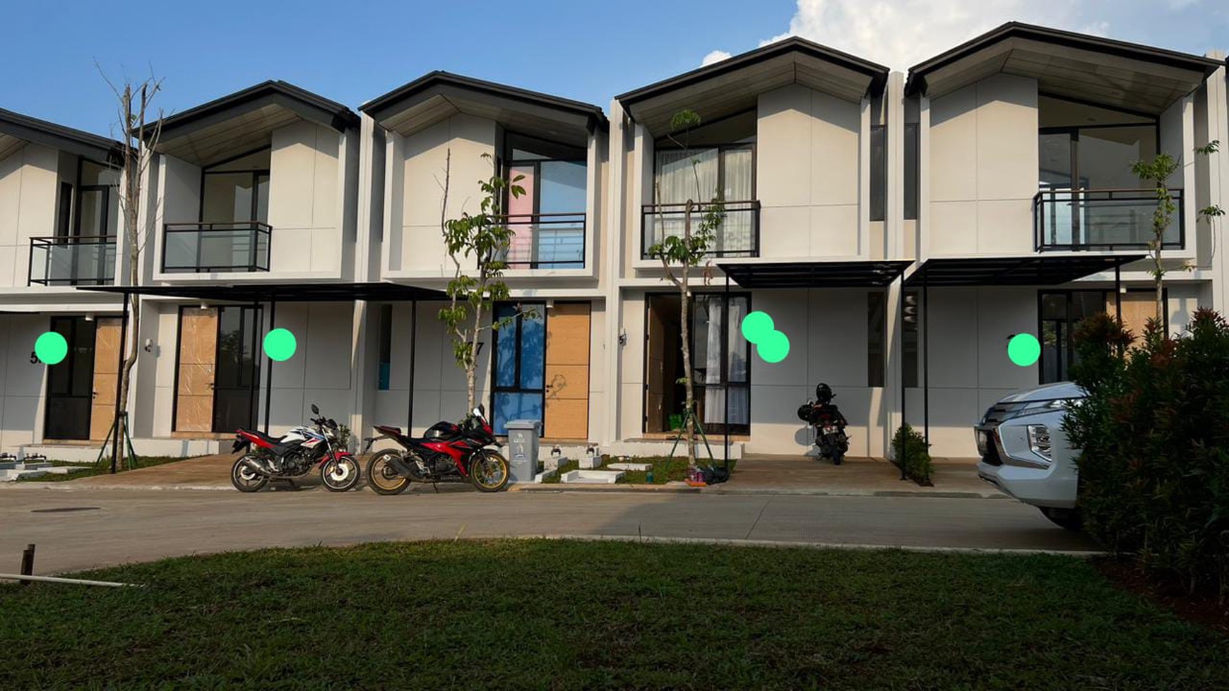 Rumah baru siap huni di cluster uptown south, waterfront Lippo Cikarang 