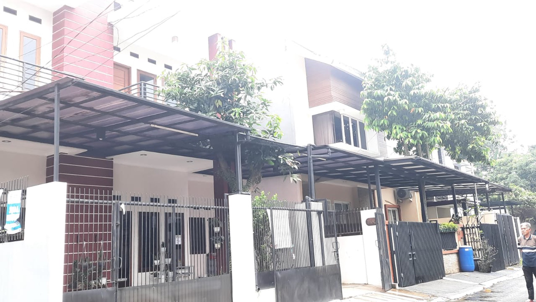 Rumah siap huni, 2 Lantai di BSD.