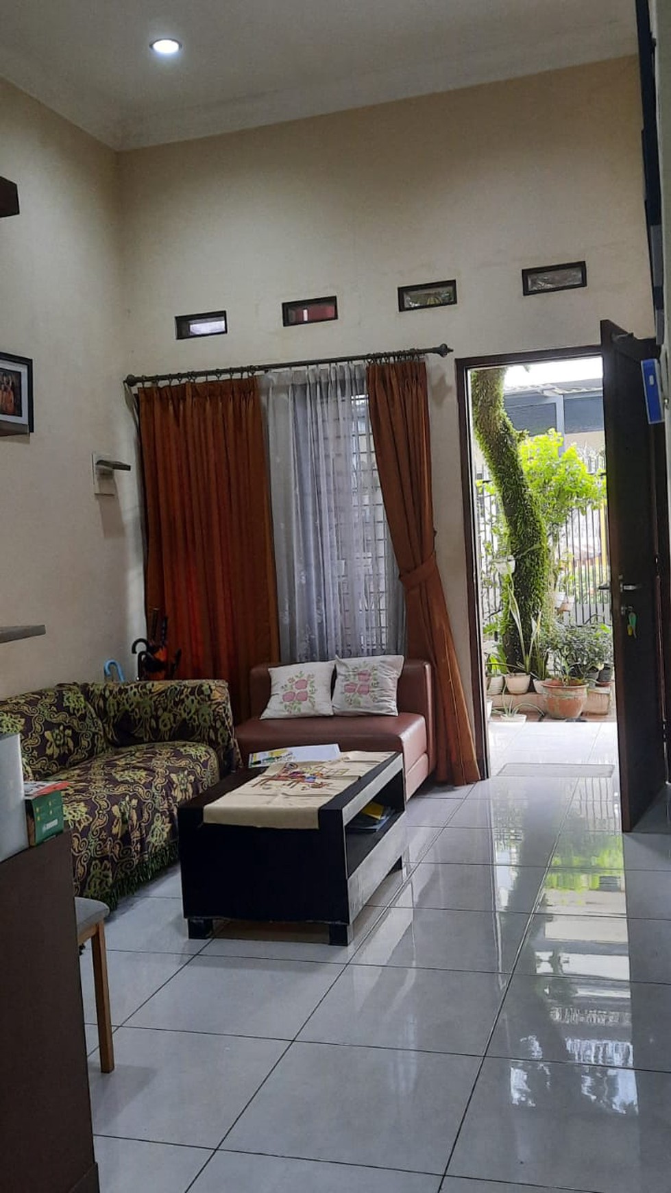 Rumah siap huni, 2 Lantai di BSD.