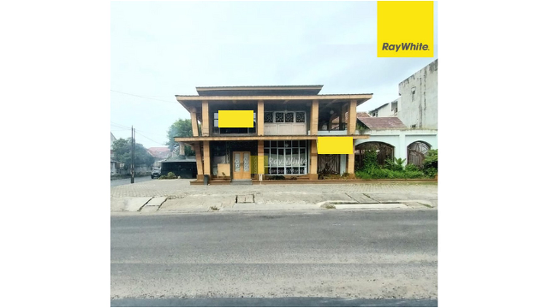 Dijual Tanah bonus bangunan Rumah 2 lantai Lokasi pusat kota bandar lampung (A&Y)