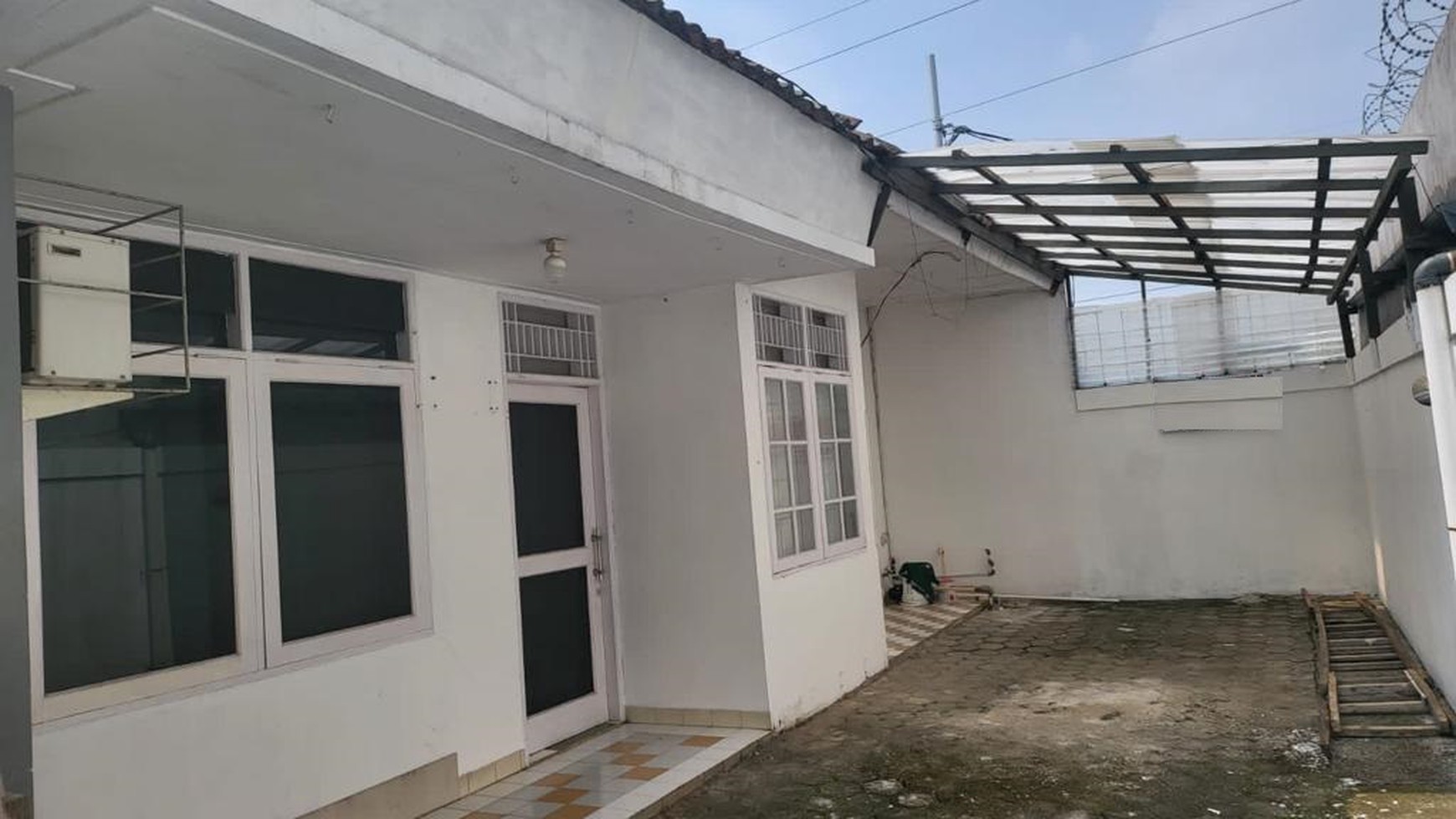 Rumah minimalis, 1 lantai di Pondok Ranji...