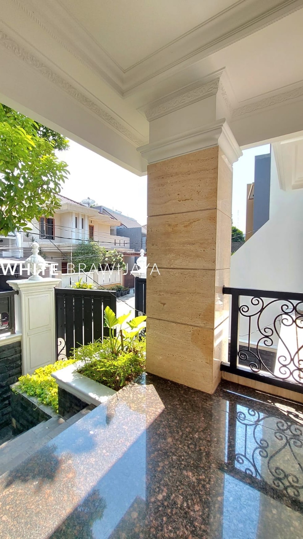 Brand New House 3,5 Lantai Area Lamandau Kebayoran Baru 