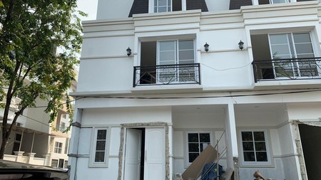 Townhouse Muara Karang