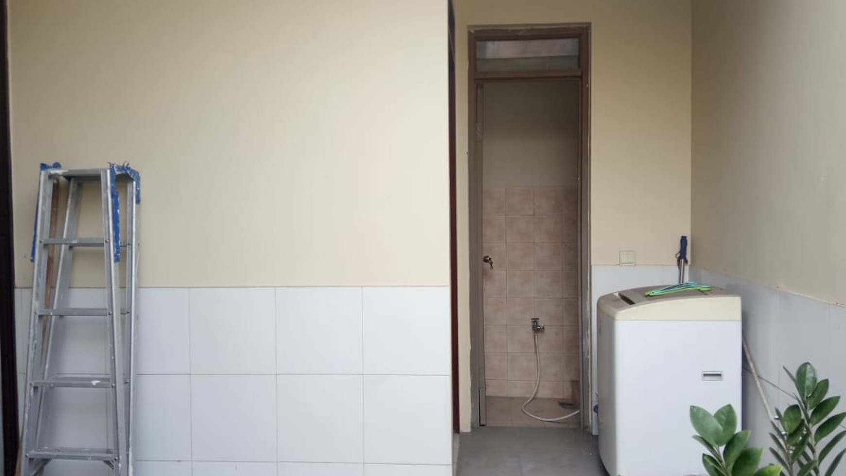 RUMAH FULL FURNISH RAPI SIAP HUNI DI BSD