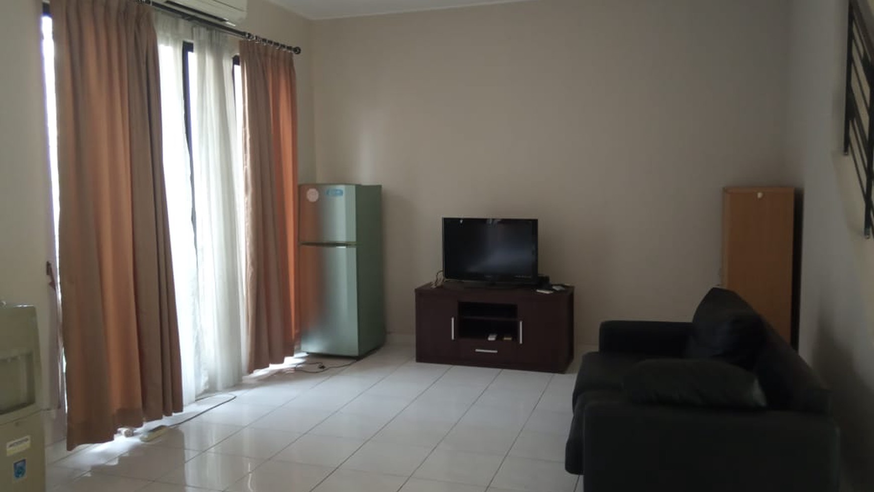 RUMAH FULL FURNISH RAPI SIAP HUNI DI BSD