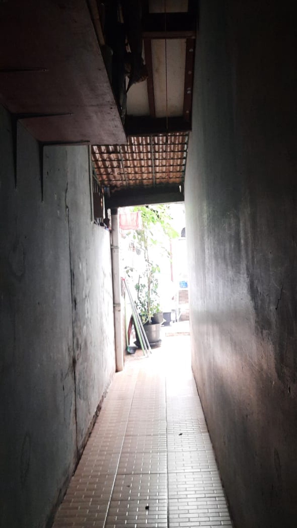 Rumah Standar Diarea Jl Intan Cilandak, Dekat Gatte Toll Fatmawati