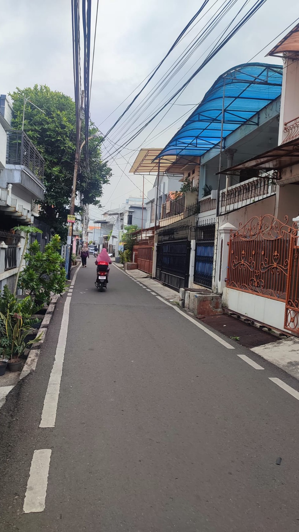 Rumah 2 lantai , harga di bawah NJOP di Percetakan Negara Jakarta Pusat