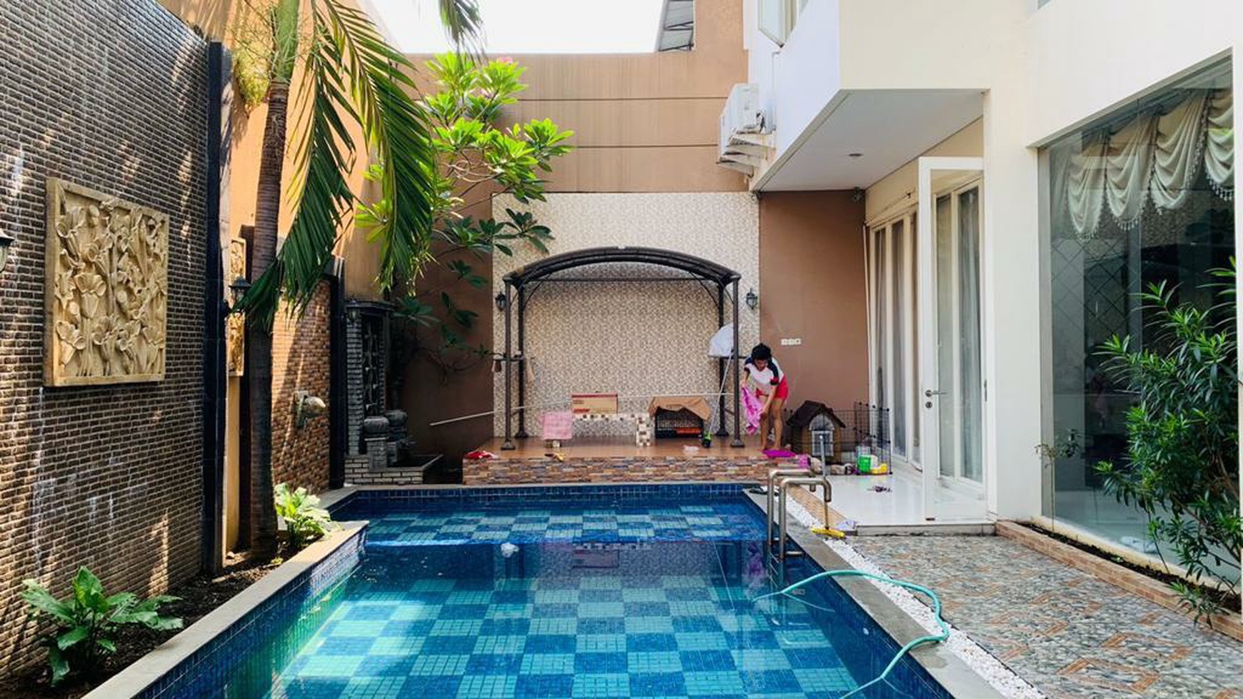 MURAH LUAS Rumah Bukit Golf Citraland plus KOLAM RENANG PRIVATE POOL + Garasi Carport 4 Mobil + PAGAR