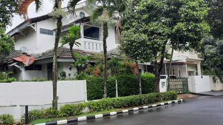 Rumah Siap huni,jalan lebar  di Bintaro Jaya Sektor 9
