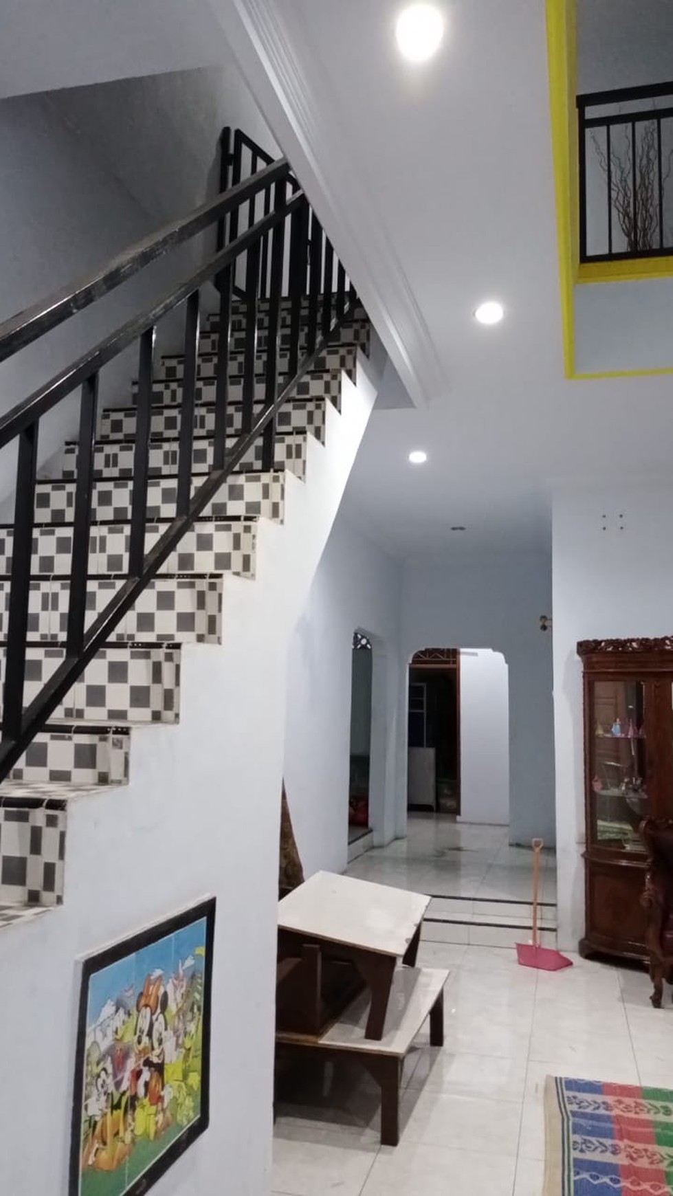 Rumah siap Huni 2 lantai,ada Balkon Harga BU di Semper