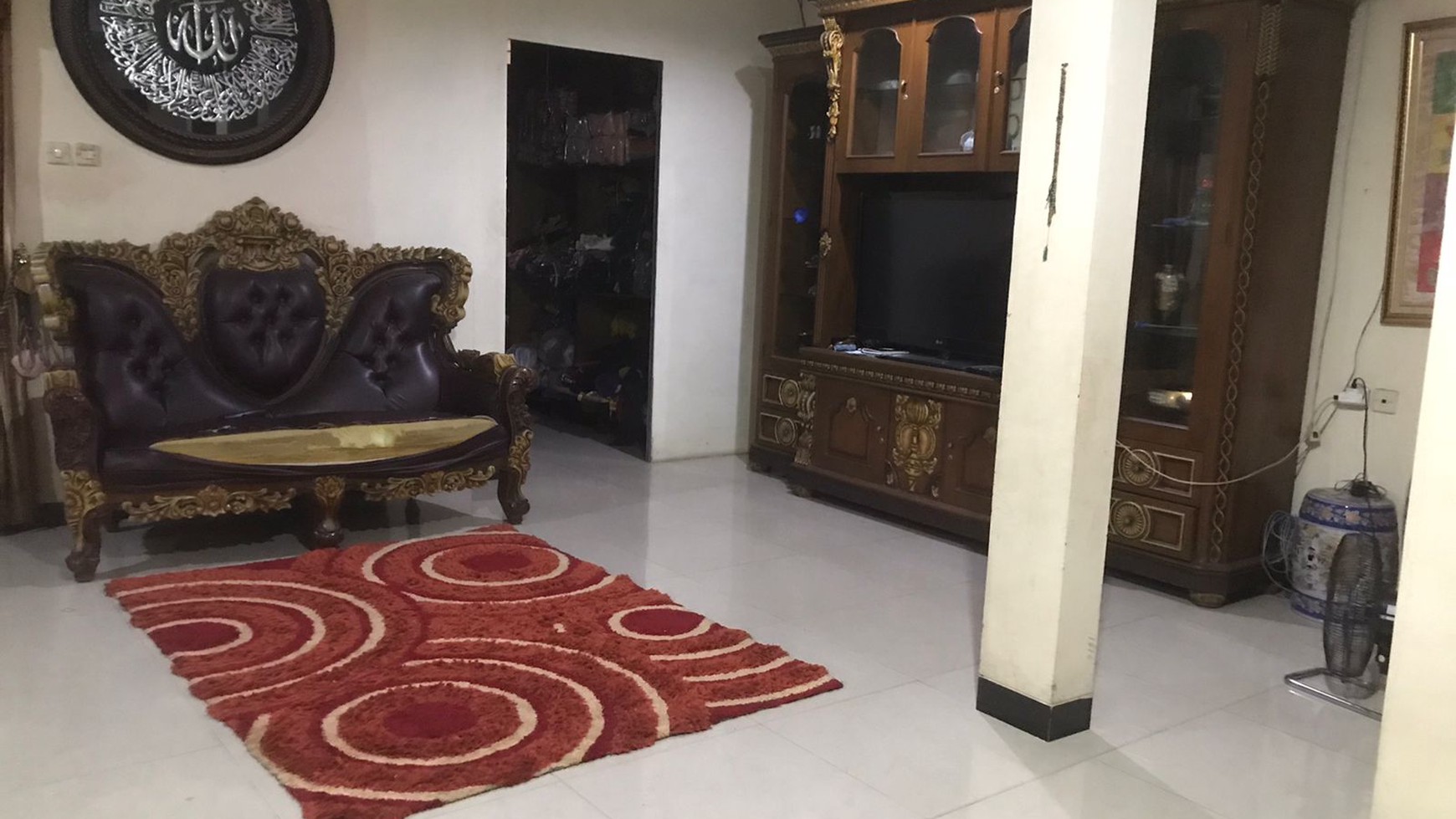 Rumah di Hoek, 2 lantai Fully Furnished di Bintaro Jaksel