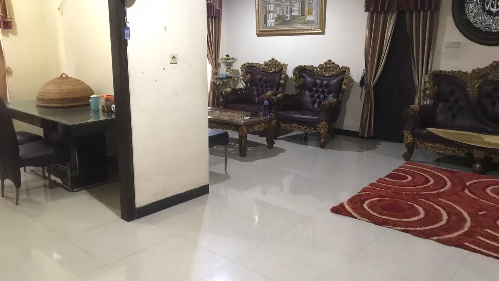 Rumah di Hoek, 2 lantai Fully Furnished di Bintaro Jaksel