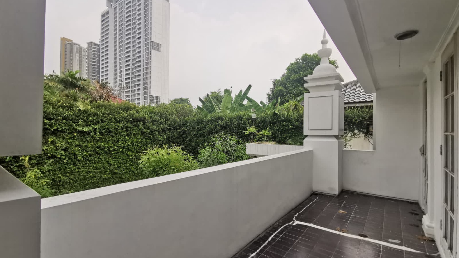 Rumah  Permata hijau, turun harga, murah, jalan raya, jakarta selatan