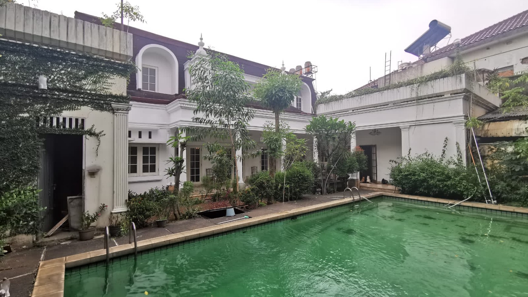 Rumah  Permata hijau, turun harga, murah, jalan raya, jakarta selatan