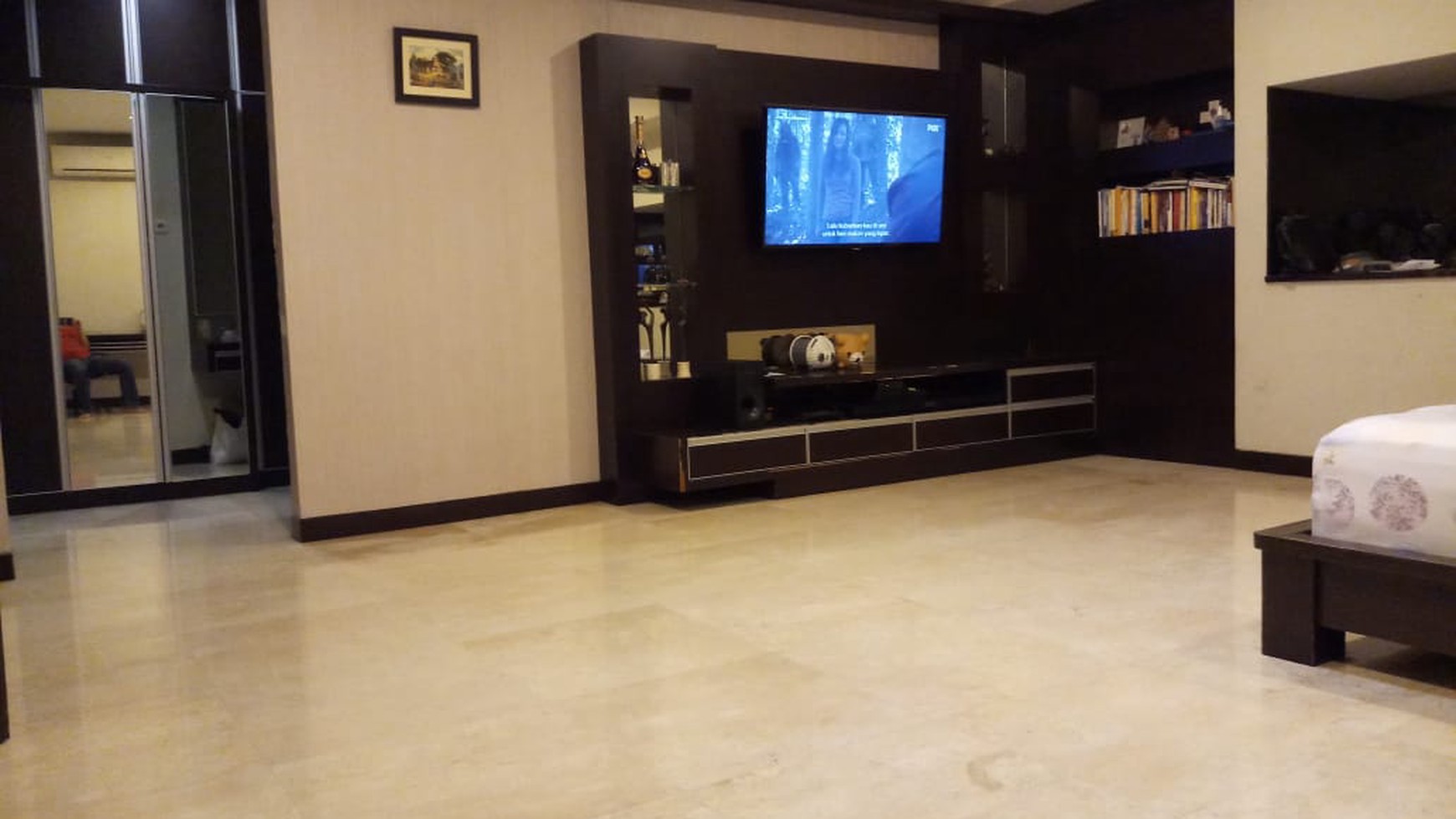 Rumah Furnished 4 Lantai Harga Murah Dkt Senen Jakarta