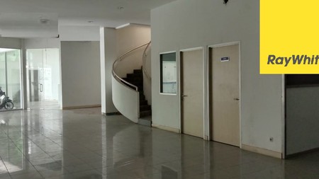 Rumah Usaha 2,5 lantai di Mayjend Sungkono, Surabaya 