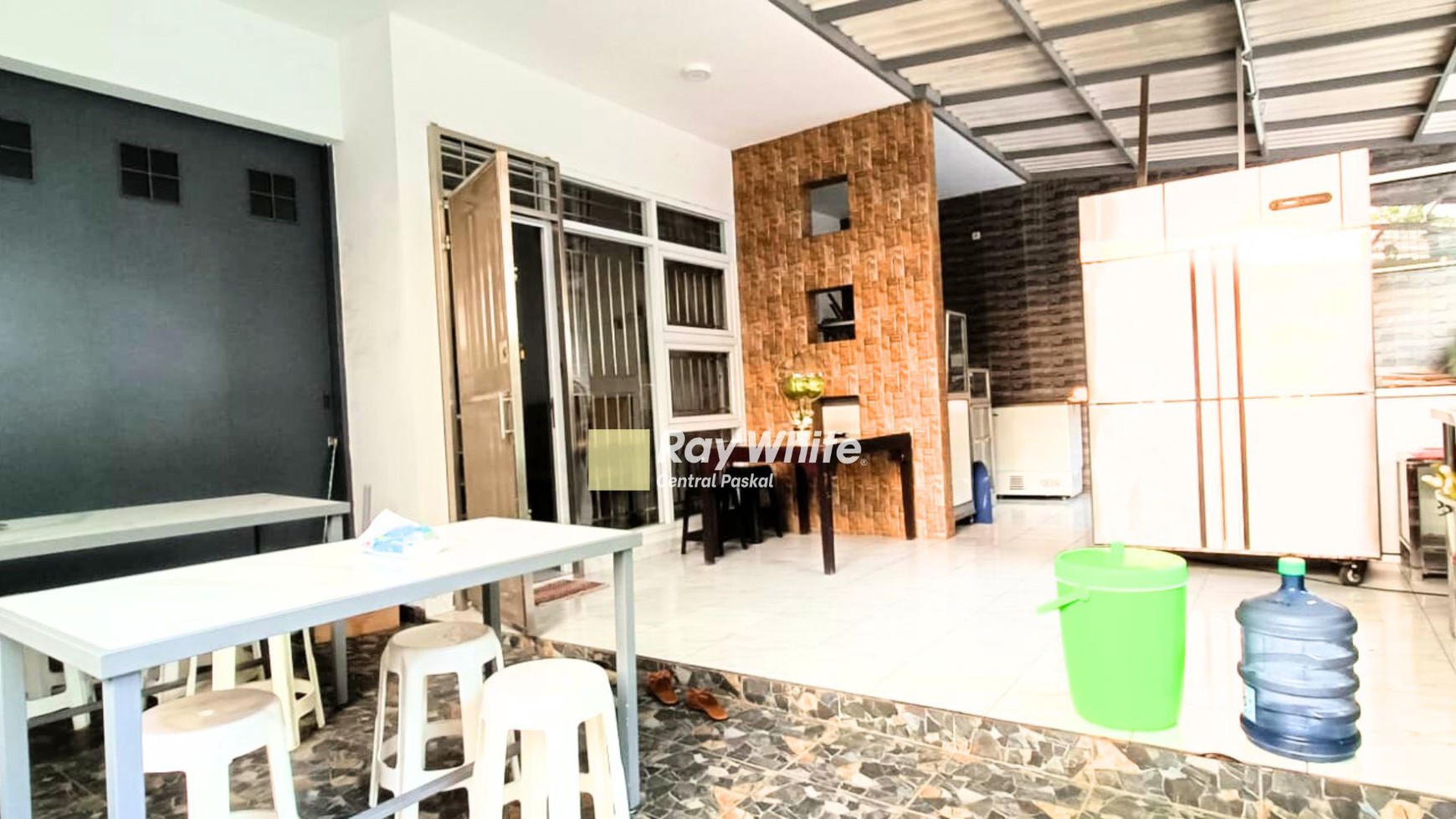 Dijual Rumah Nyaman di Taman Holis Bandung Kulon