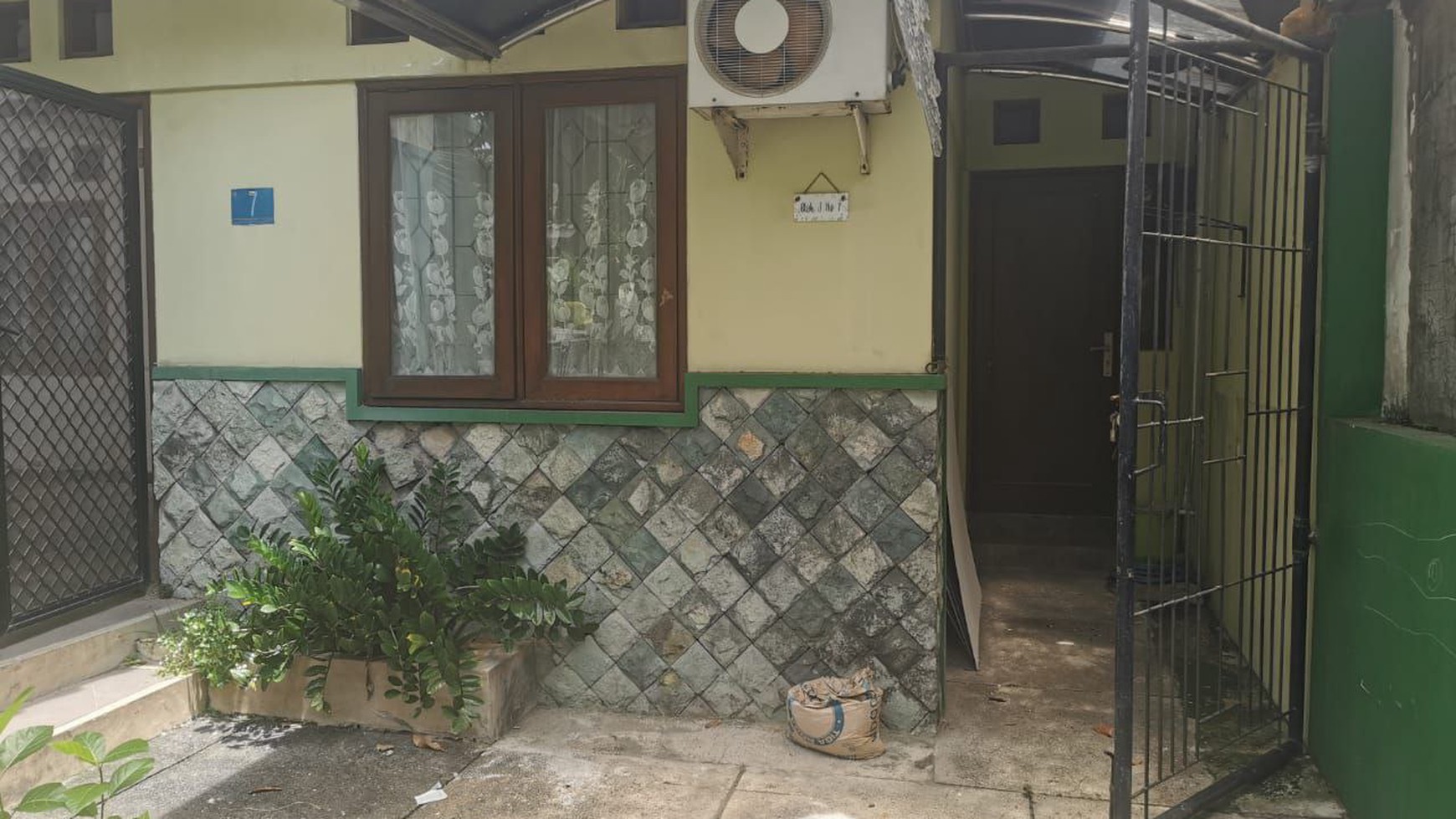 Dijual Rumah Babatan Pratama Wiyung Surabaya Barat