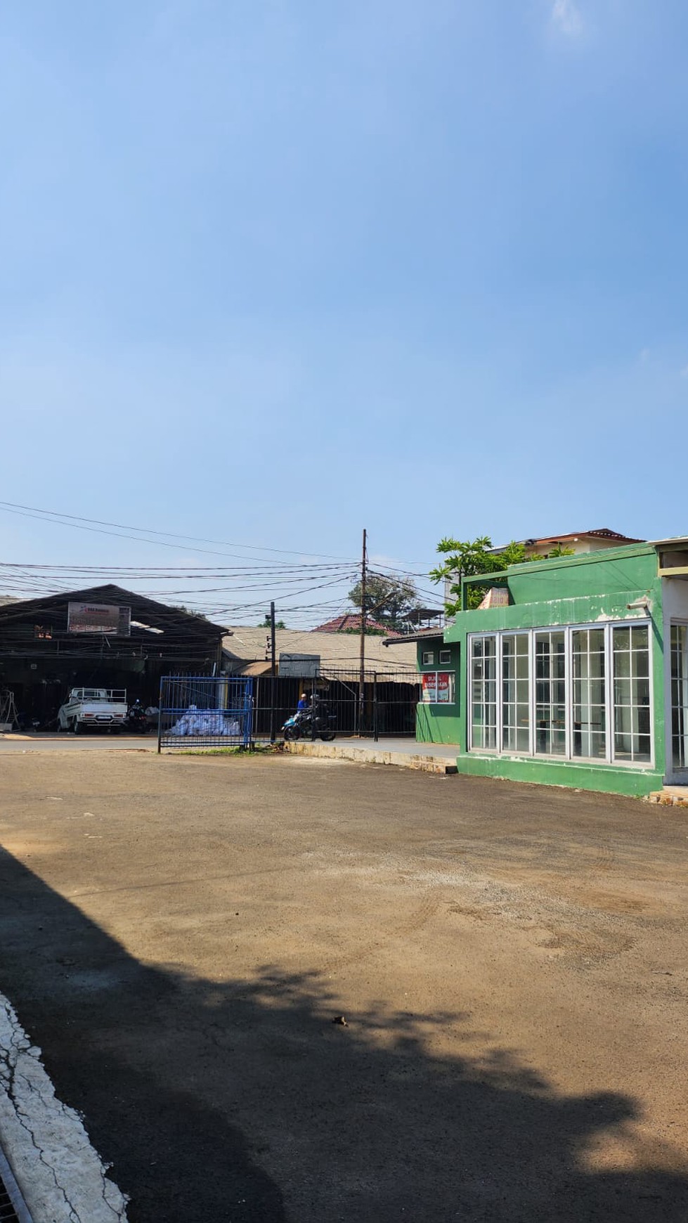 Ruang Usaha Siap Pakai & Lokasi Strategis Pinggir Jalan @Serua, Ciputat