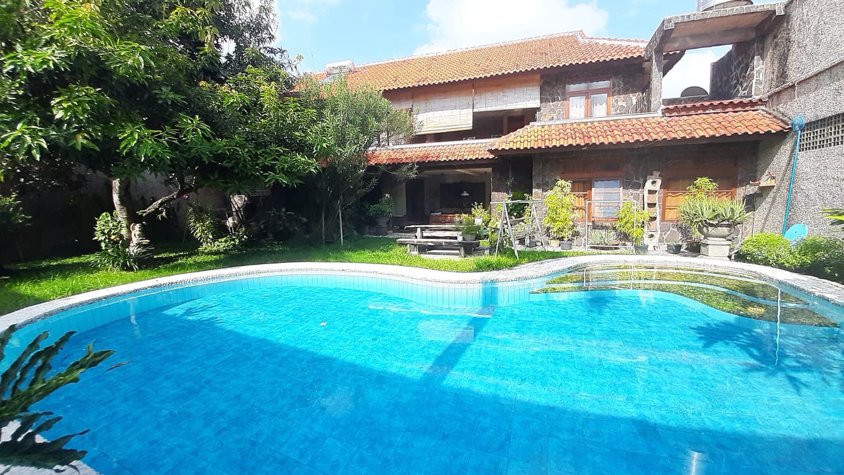 Comfortable villa complex in the middle of seminyak-kerobokan Bali