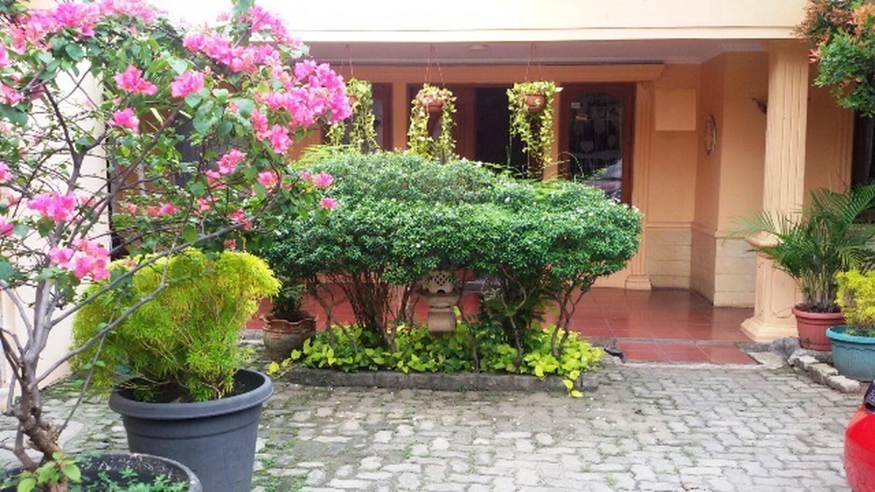 Rumah Ngantong Diarea Petukangan Sangat Strategis Cocok Buat Usaha