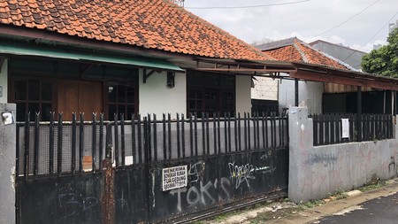 Jl. Kencana, Setiabudi - Rumah lama hitung tanah